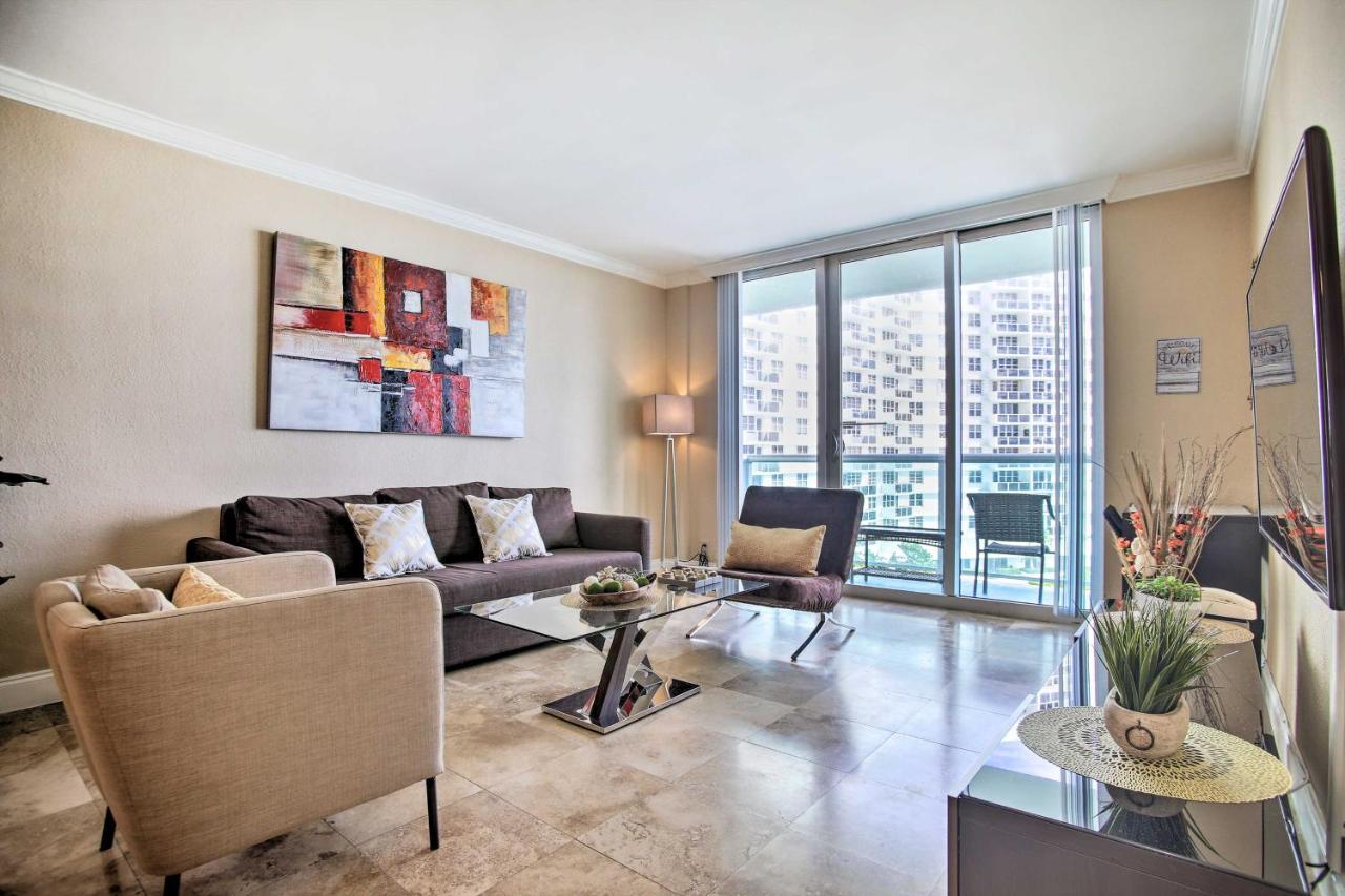 Grand Hollywood Apartment With Stunning Views! Bagian luar foto